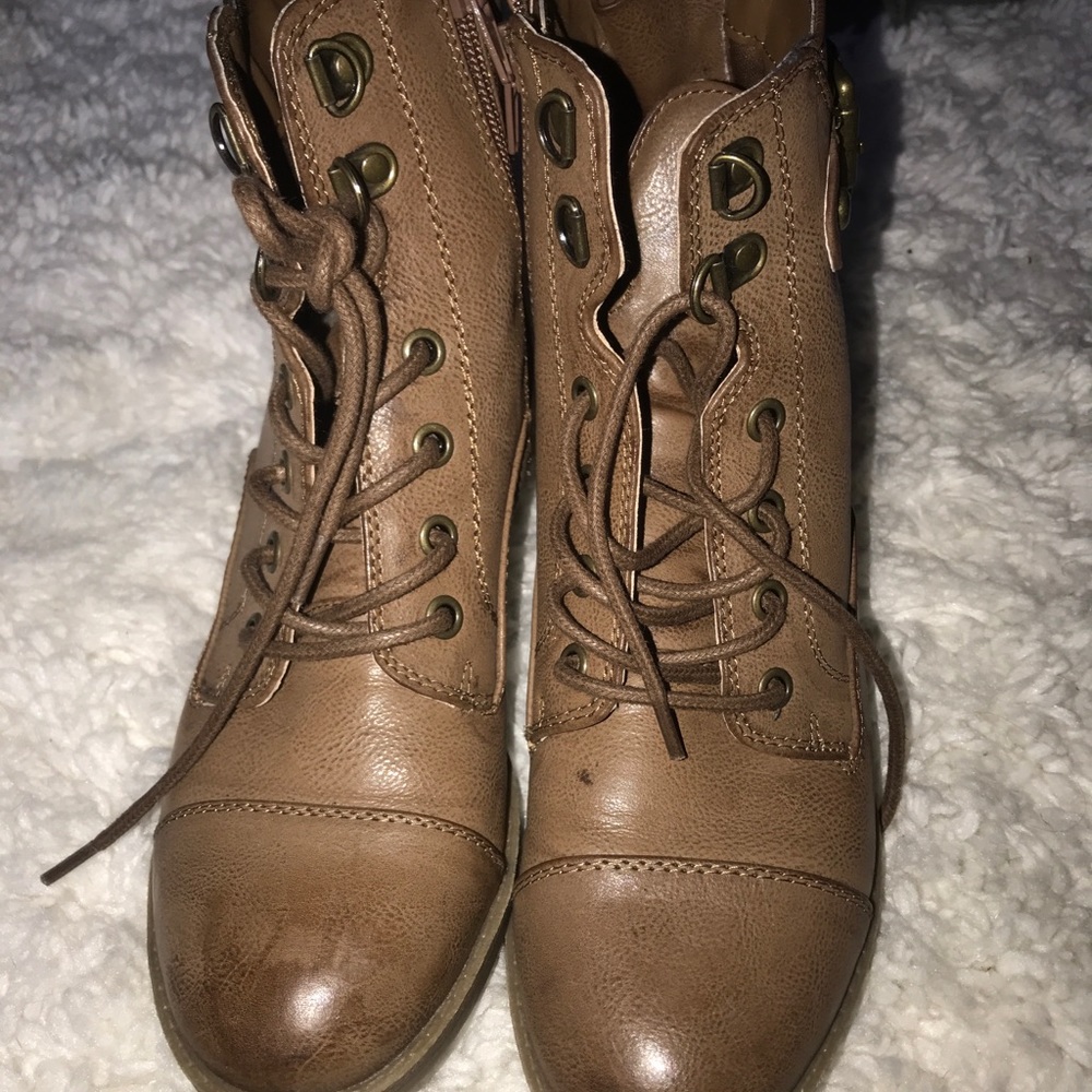 Brown combat boots by Guess